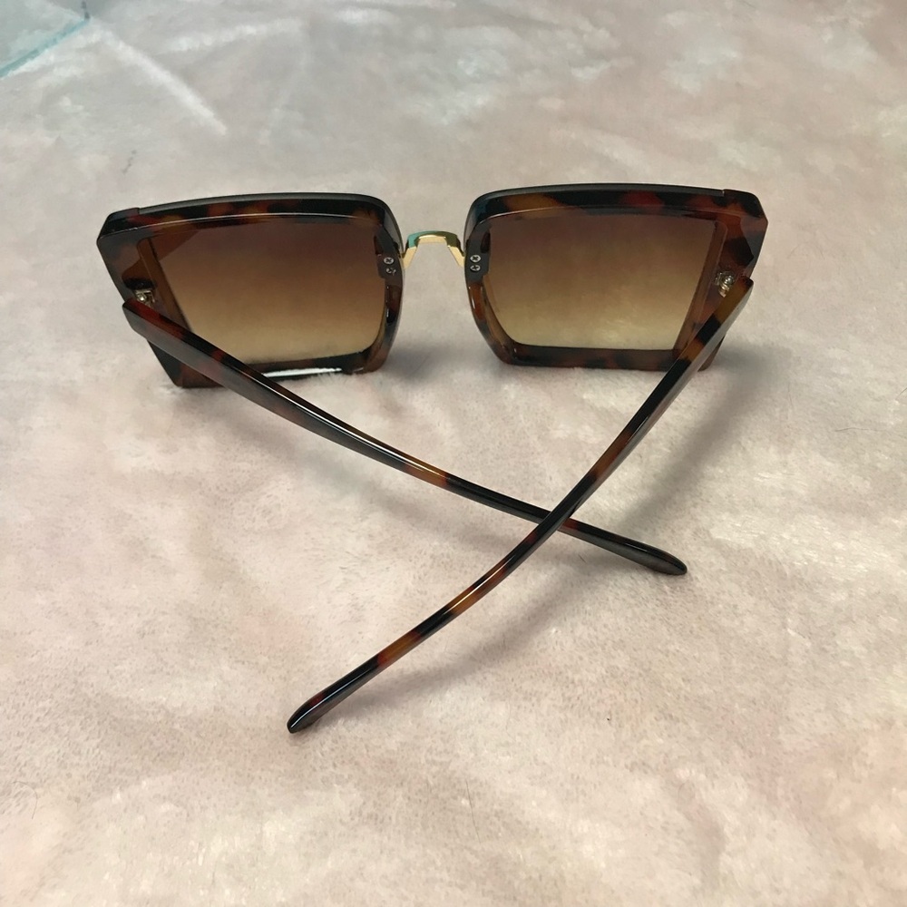 Womens Sunglasses Oversized Thick Tortoise Shell Brown Square Fashion - Picture 5 of 16